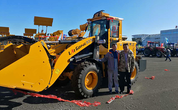 莱工.jpg 莱工.jpg